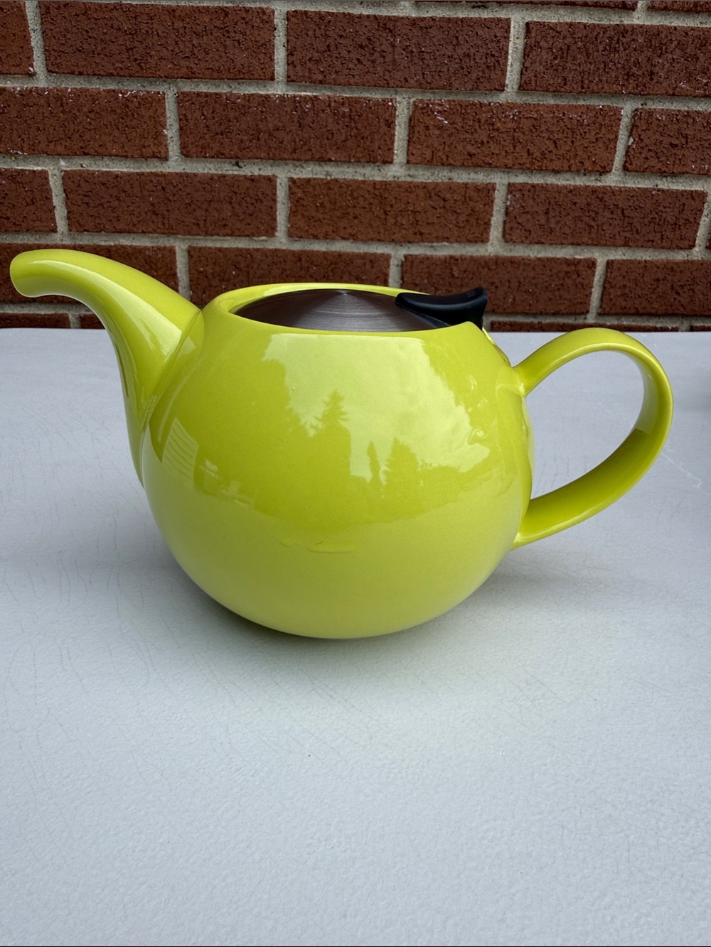 FORLIFE "Curve" MCMBright Green Glazed Ceramic Teapot  Stainless Steel Infuser
